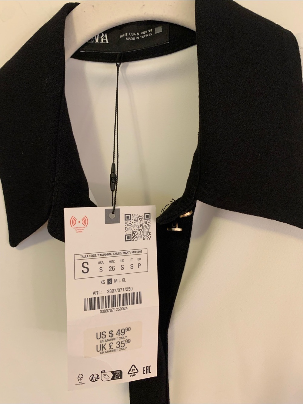 Zara White Sleeveless Shift Dress with Black Collar & Center Placket - Picture 3 of 4